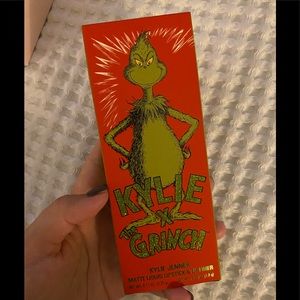 KYLIE GRINCH LIPSTICK